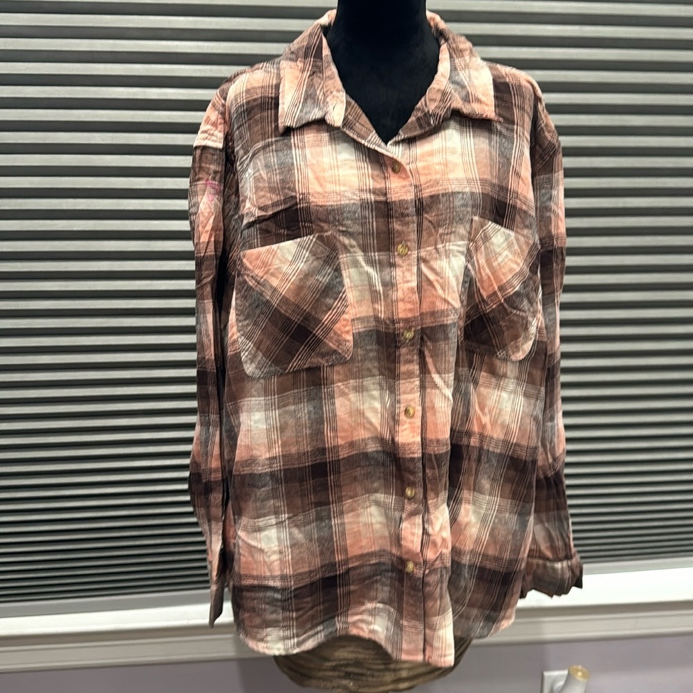 Long sleeve squares t-shirt